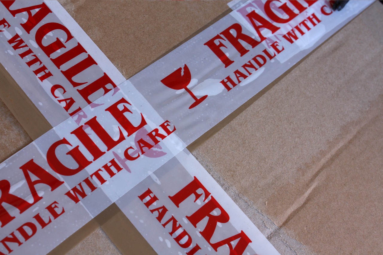 cardboard-992906_1280