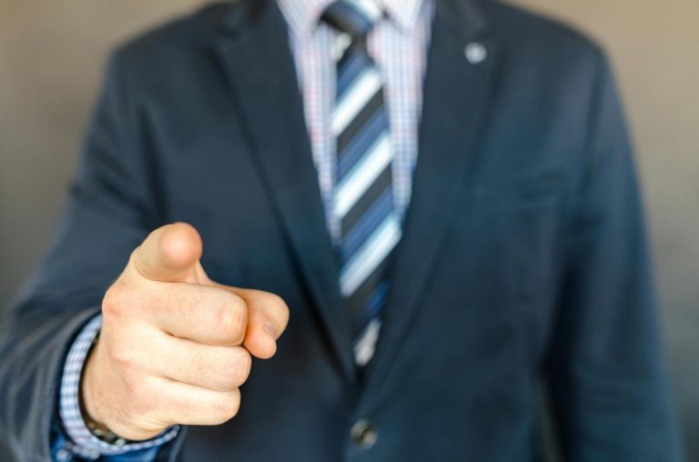 Quelles-etudes-suivre-pour-devenir-directeur-operationnel-et-quelles-perspectives-offre-ce-metier-68aee7eb54928